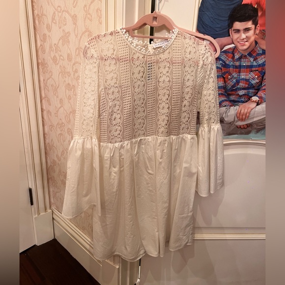 ENDLESS ROSE WHITE DRESS WITH LACE - Picture 2 of 3